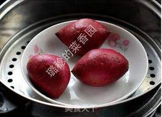 全手工打造“免烤、无油、无脂、低糖、健康”的【紫薯月饼】的做法步骤:2