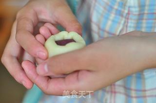 自制紫薯酥皮月饼的做法,老公孩子大爱的做法步骤:8