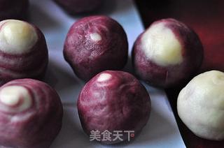 自制紫薯酥皮月饼的做法,老公孩子大爱的做法步骤:17