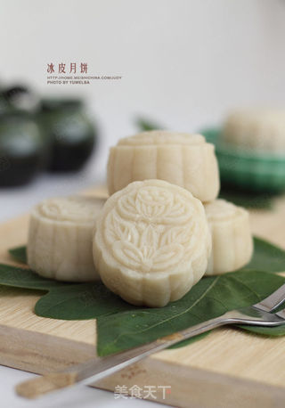 冰皮月饼---新手都能百分百成功的月饼的做法步骤:17