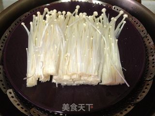 剁椒金针菇的做法步骤:2