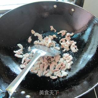 苋菜梗子炒肉的做法步骤：3