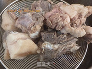 羊骨萝卜汤的做法步骤:3