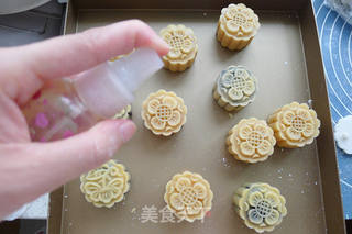 广式月饼的做法步骤:22
