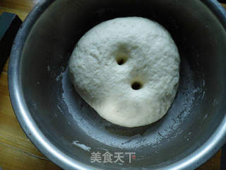 奶香豆沙卷的做法步骤:4