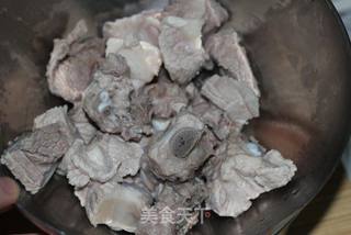 土豆焖排骨的做法步骤:2