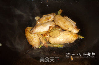 红烧鸡翅的做法步骤:4