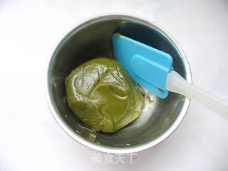 一样的月光,,不一样的生活——广式抹茶五仁月饼的做法步骤:4