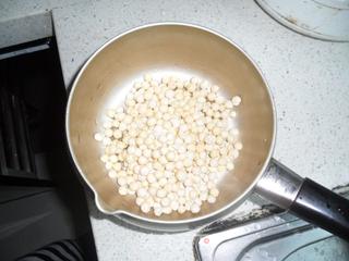 鸡头米小圆子羹的做法步骤：1