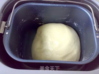 蜜汁叉烧堡的做法步骤:4