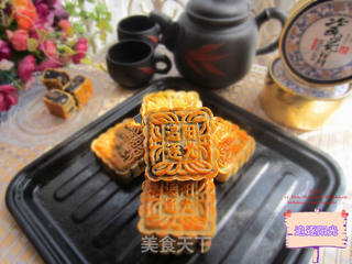 让健康更近一步——豆沙固元月饼的做法步骤:7