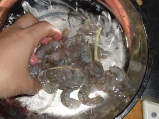 出水芙蓉虾仁的做法步骤:4