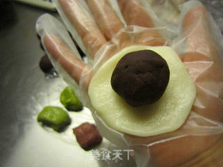 娇艳欲滴话冰皮月饼的做法步骤:11