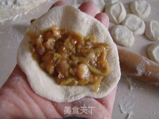 瓠瓜鲜肉锅贴的做法步骤：13