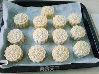 五仁月饼的做法步骤:11