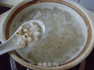 健脾补气---山药薏仁芡实粥的做法步骤:4