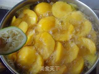 最有治愈系的甜品---糖水黄桃的做法步骤:5