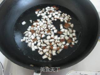 香菇酱肉包的做法步骤:2
