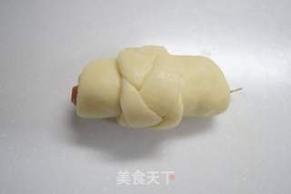 梳着小辫儿的香肠面包卷的做法步骤:6
