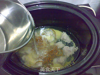 小米虫草排骨粥的做法步骤：4