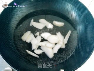 冰糖雪梨汤的做法步骤:3