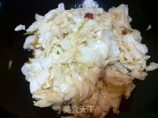 炝炒手撕包菜的做法步骤:6