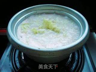 白菜花生米粥的做法步骤:7