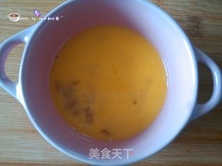 鲫鱼汤蒸鸡蛋羹的做法步骤:3