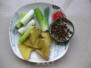 秋天不要错过的宴客菜-----栗子鸡的做法步骤:4