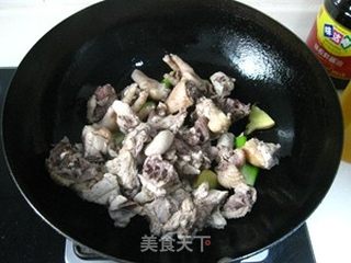 秋天不要错过的宴客菜-----栗子鸡的做法步骤:11