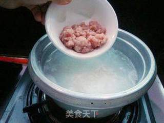 皮蛋瘦肉粥的做法步骤:5