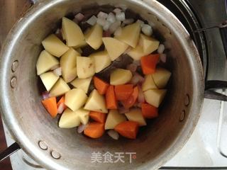 东南亚经典，懒人必备——咖喱鸡肉浇饭的做法步骤：2