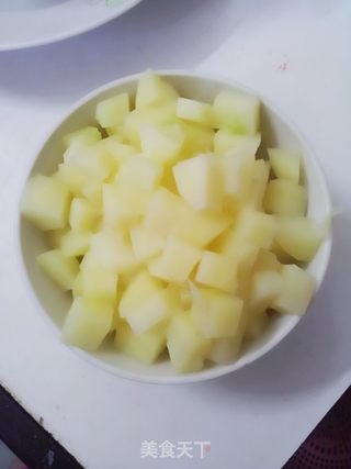 清新脆嫩——泰味鳕鱼蔬菜沙拉的做法步骤：4