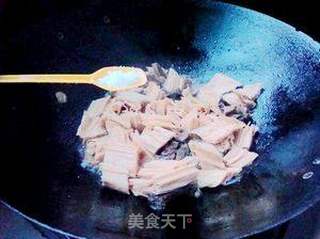 鸡腿烧腐竹的做法步骤:8