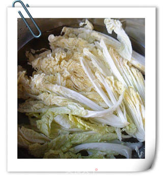 金钩肉丝娃娃菜的做法步骤:4
