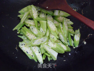 金黄色的秋天-------秋葵炒鸡蛋的做法步骤:6