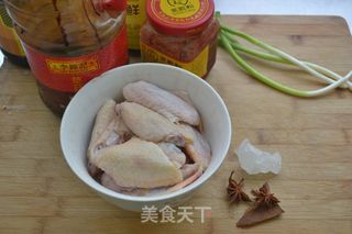 加点料更不同-【红烧鸡翅】的做法步骤：1