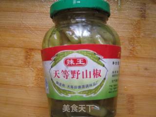 简单几步做出好吃的泡椒凤爪的做法步骤：2