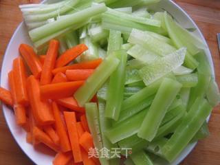 简单几步做出好吃的泡椒凤爪的做法步骤：4