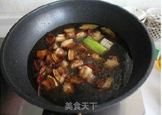 家宴必备豪华版红烧肉——海参红烧肉的做法步骤:6