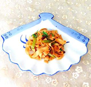【辣炒千张】---豆腐皮也很美味的做法步骤:9
