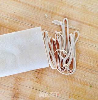 【大煮干丝】---淮扬名菜私房简单做的做法步骤:2