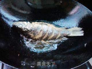 剁椒酸瓜鱼的做法步骤:5