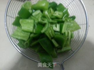 菠萝古老肉 咕噜肉 酸甜美味的做法步骤：3