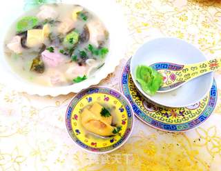 【彩色鸡汤馄饨】---彩色云吞馄饨汤鲜味美的做法步骤:12