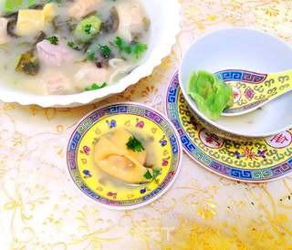 【彩色鸡汤馄饨】---彩色云吞馄饨汤鲜味美的做法步骤:13