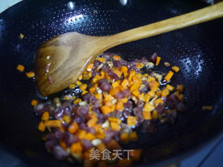 腊肠番茄蛋炒饭的做法步骤:5