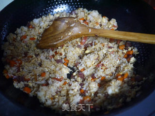腊肠番茄蛋炒饭的做法步骤:6