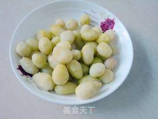 鸡肉烧小土豆的做法步骤:2