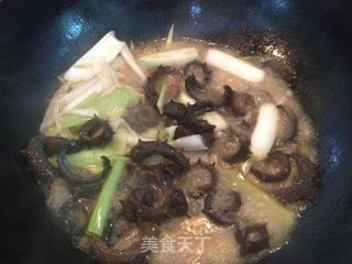 秋葱烧海参的做法步骤:3